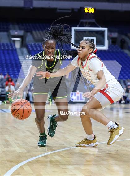 Thumbnail 3 in DeSoto vs. South Grand Prairie (UIL 6A State Final) photogallery.