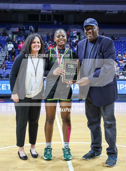 Thumbnail 3 in DeSoto vs. South Grand Prairie (UIL 6A State Final) photogallery.