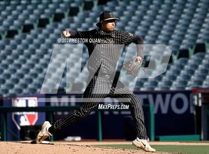 Thumbnail 2 in Arroyo Valley vs. Grand Terrace (Halo Classic) photogallery.