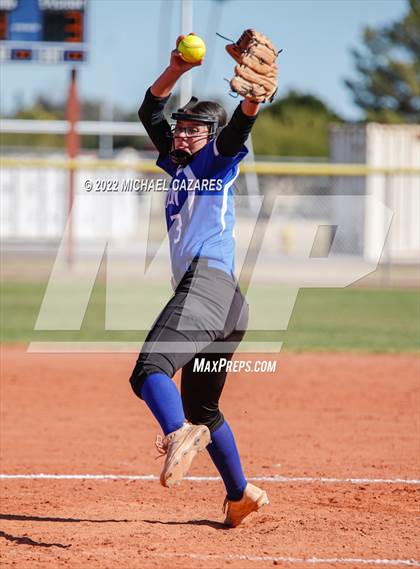 Thumbnail 1 in Arcadia vs. Dobson (Dobson/Westwood Invitational) photogallery.