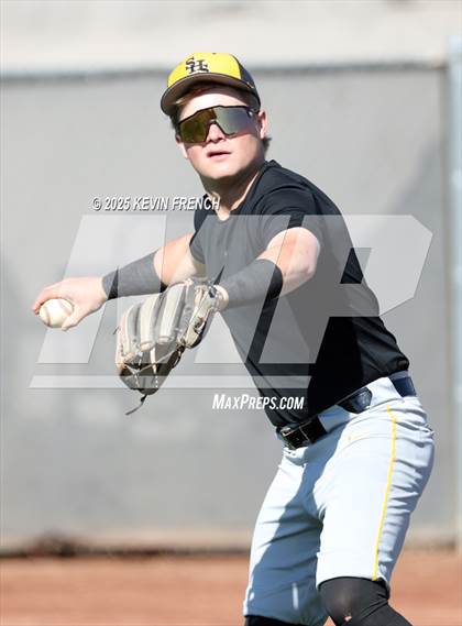 Thumbnail 3 in O'Connor vs. Saguaro photogallery.