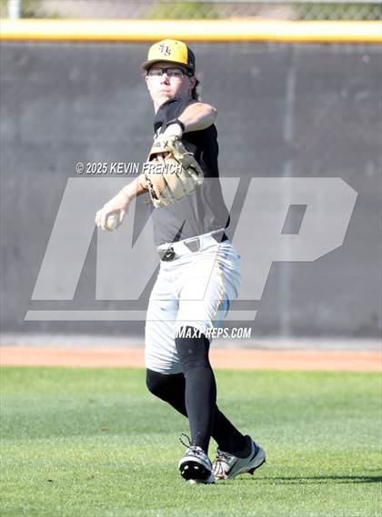 Thumbnail 2 in O'Connor vs. Saguaro photogallery.