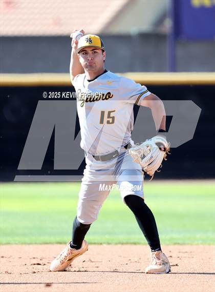 Thumbnail 3 in O'Connor vs. Saguaro photogallery.