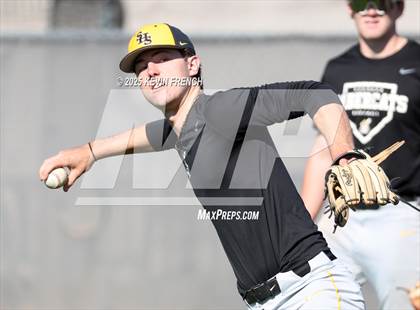 Thumbnail 3 in O'Connor vs. Saguaro photogallery.