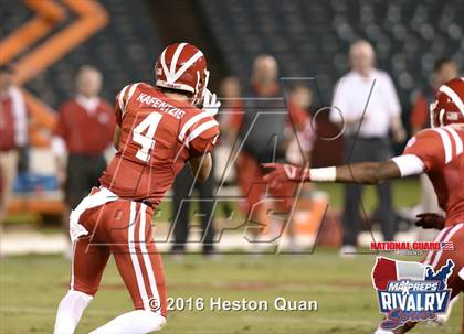 Thumbnail 3 in Servite vs. Mater Dei (2015 MaxPreps Rivalry Series) photogallery.