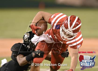 Thumbnail 3 in Servite vs. Mater Dei (2015 MaxPreps Rivalry Series) photogallery.