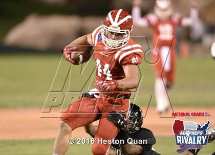 Thumbnail 2 in Servite vs. Mater Dei (2015 MaxPreps Rivalry Series) photogallery.