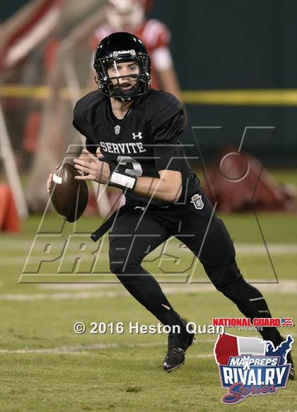 Thumbnail 2 in Servite vs. Mater Dei (2015 MaxPreps Rivalry Series) photogallery.