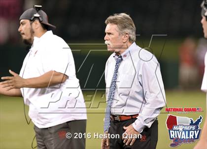 Thumbnail 3 in Servite vs. Mater Dei (2015 MaxPreps Rivalry Series) photogallery.