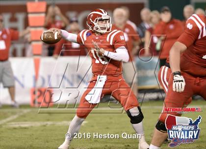 Thumbnail 3 in Servite vs. Mater Dei (2015 MaxPreps Rivalry Series) photogallery.