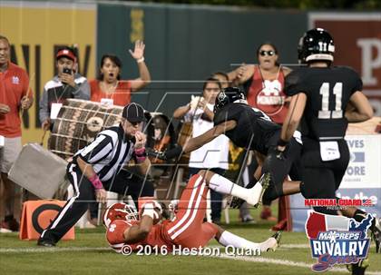 Thumbnail 3 in Servite vs. Mater Dei (2015 MaxPreps Rivalry Series) photogallery.
