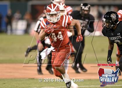 Thumbnail 1 in Servite vs. Mater Dei (2015 MaxPreps Rivalry Series) photogallery.