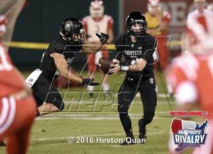 Thumbnail 1 in Servite vs. Mater Dei (2015 MaxPreps Rivalry Series) photogallery.