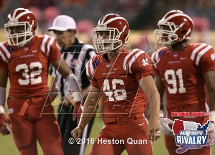 Thumbnail 1 in Servite vs. Mater Dei (2015 MaxPreps Rivalry Series) photogallery.