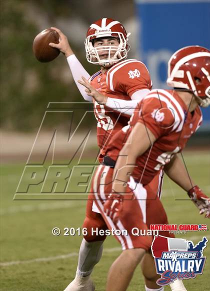 Thumbnail 3 in Servite vs. Mater Dei (2015 MaxPreps Rivalry Series) photogallery.