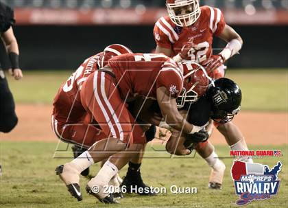 Thumbnail 2 in Servite vs. Mater Dei (2015 MaxPreps Rivalry Series) photogallery.