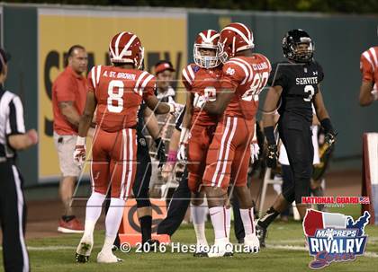 Thumbnail 2 in Servite vs. Mater Dei (2015 MaxPreps Rivalry Series) photogallery.