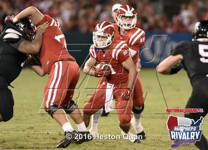 Thumbnail 1 in Servite vs. Mater Dei (2015 MaxPreps Rivalry Series) photogallery.
