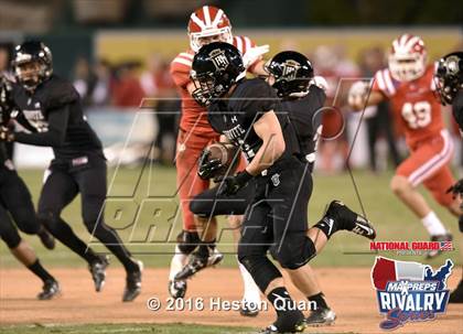 Thumbnail 1 in Servite vs. Mater Dei (2015 MaxPreps Rivalry Series) photogallery.