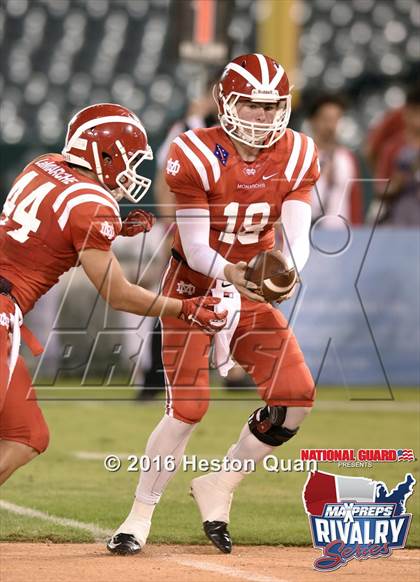 Thumbnail 3 in Servite vs. Mater Dei (2015 MaxPreps Rivalry Series) photogallery.