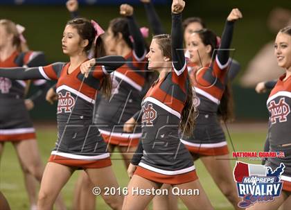 Thumbnail 3 in Servite vs. Mater Dei (2015 MaxPreps Rivalry Series) photogallery.