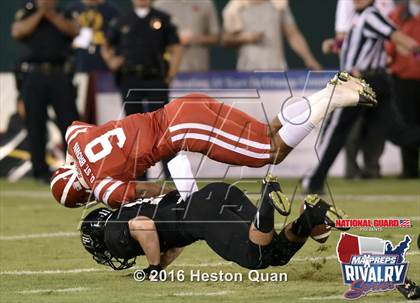 Thumbnail 2 in Servite vs. Mater Dei (2015 MaxPreps Rivalry Series) photogallery.