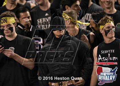 Thumbnail 1 in Servite vs. Mater Dei (2015 MaxPreps Rivalry Series) photogallery.