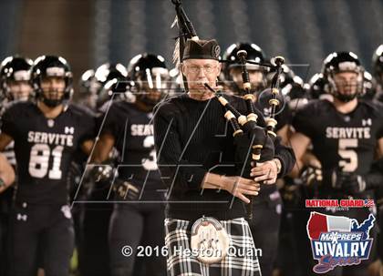 Thumbnail 1 in Servite vs. Mater Dei (2015 MaxPreps Rivalry Series) photogallery.