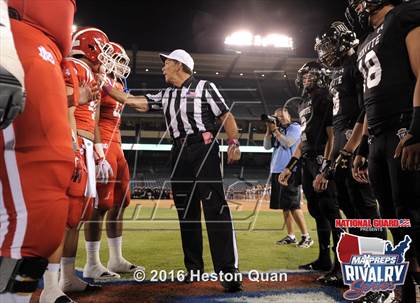 Thumbnail 2 in Servite vs. Mater Dei (2015 MaxPreps Rivalry Series) photogallery.