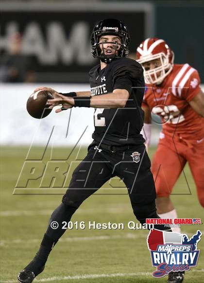 Thumbnail 1 in Servite vs. Mater Dei (2015 MaxPreps Rivalry Series) photogallery.