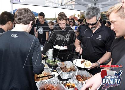 Thumbnail 2 in Servite vs. Mater Dei (2015 MaxPreps Rivalry Series) photogallery.