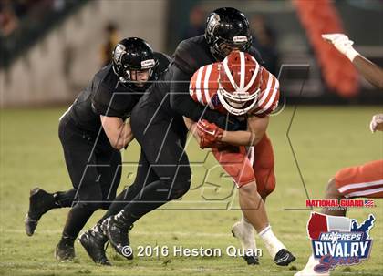 Thumbnail 2 in Servite vs. Mater Dei (2015 MaxPreps Rivalry Series) photogallery.