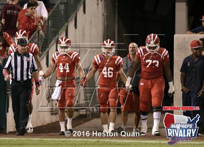 Thumbnail 2 in Servite vs. Mater Dei (2015 MaxPreps Rivalry Series) photogallery.
