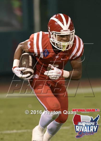 Thumbnail 2 in Servite vs. Mater Dei (2015 MaxPreps Rivalry Series) photogallery.