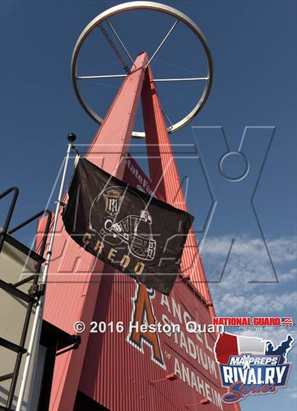Thumbnail 3 in Servite vs. Mater Dei (2015 MaxPreps Rivalry Series) photogallery.