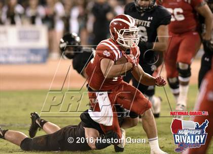 Thumbnail 2 in Servite vs. Mater Dei (2015 MaxPreps Rivalry Series) photogallery.