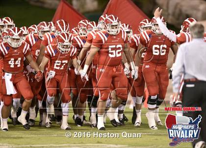 Thumbnail 2 in Servite vs. Mater Dei (2015 MaxPreps Rivalry Series) photogallery.