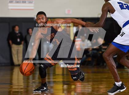 Thumbnail 1 in Westside vs Dobie (McDonald's Texas Invitational) photogallery.