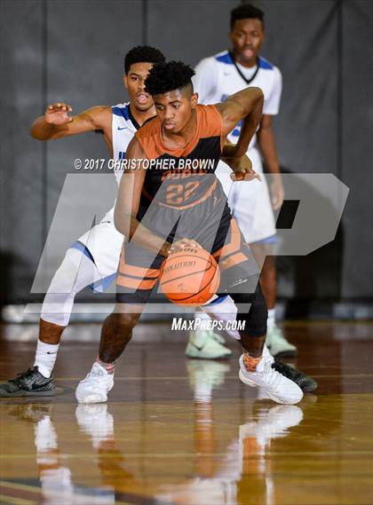 Thumbnail 3 in Westside vs Dobie (McDonald's Texas Invitational) photogallery.
