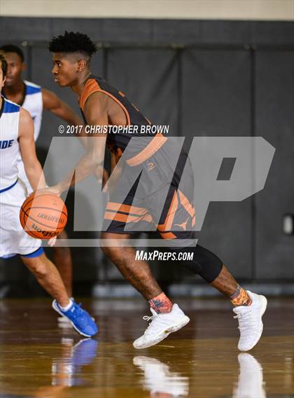 Thumbnail 3 in Westside vs Dobie (McDonald's Texas Invitational) photogallery.