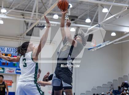Thumbnail 3 in Webb vs. St. Frances Academy photogallery.