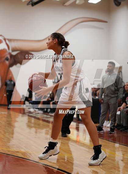 Thumbnail 1 in Alief Hastings vs. Steele (McDonald's Texas Invitational) photogallery.