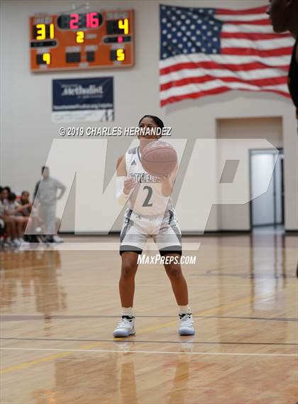 Thumbnail 3 in Alief Hastings vs. Steele (McDonald's Texas Invitational) photogallery.