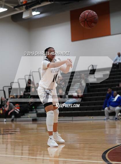 Thumbnail 1 in Alief Hastings vs. Steele (McDonald's Texas Invitational) photogallery.