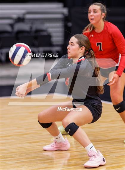 Thumbnail 3 in Desert Hills vs. Uintah (UHSAA 4A Second Round) photogallery.