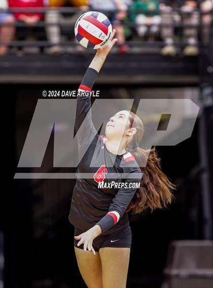 Thumbnail 3 in Desert Hills vs. Uintah (UHSAA 4A Second Round) photogallery.