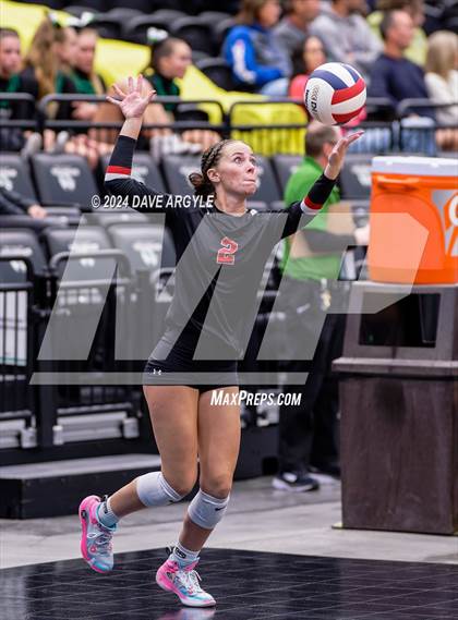 Thumbnail 3 in Desert Hills vs. Uintah (UHSAA 4A Second Round) photogallery.