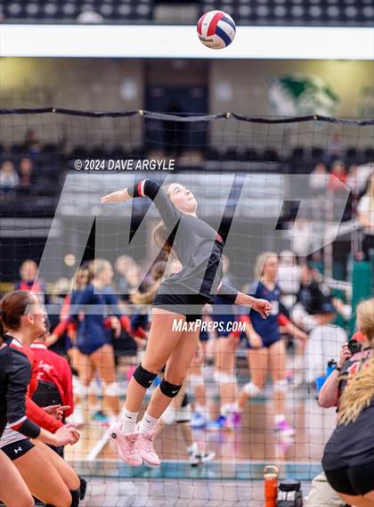 Thumbnail 2 in Desert Hills vs. Uintah (UHSAA 4A Second Round) photogallery.