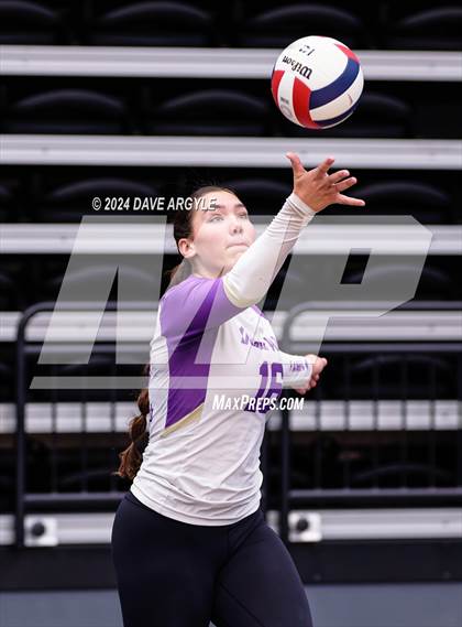 Thumbnail 2 in Desert Hills vs. Uintah (UHSAA 4A Second Round) photogallery.