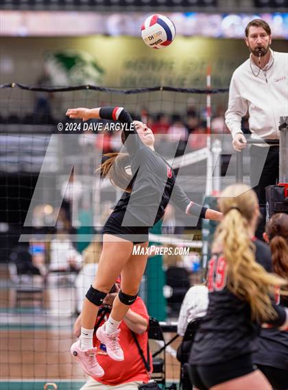 Thumbnail 1 in Desert Hills vs. Uintah (UHSAA 4A Second Round) photogallery.